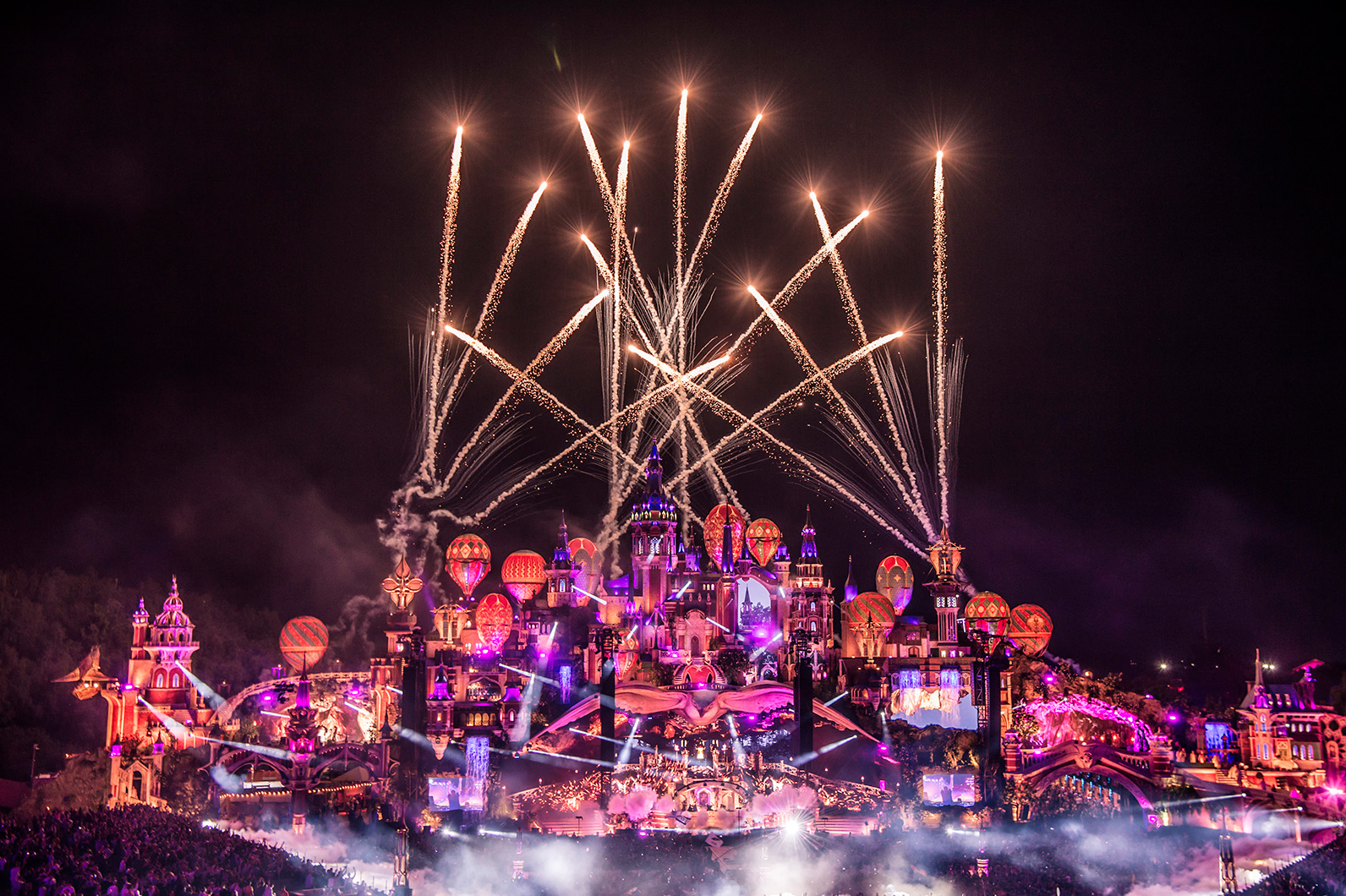 Viaje oficial Tomorrowland 2025 Unicampus